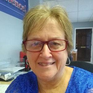 Meet your Posher, Deborah